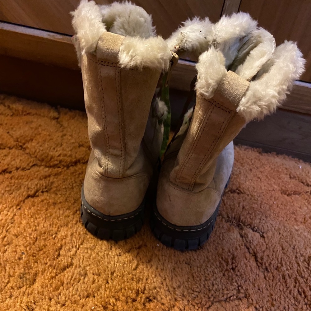 Fur Boots - Picture 3 of 5
